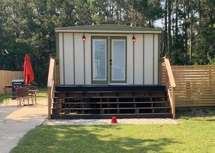 Field Quarters