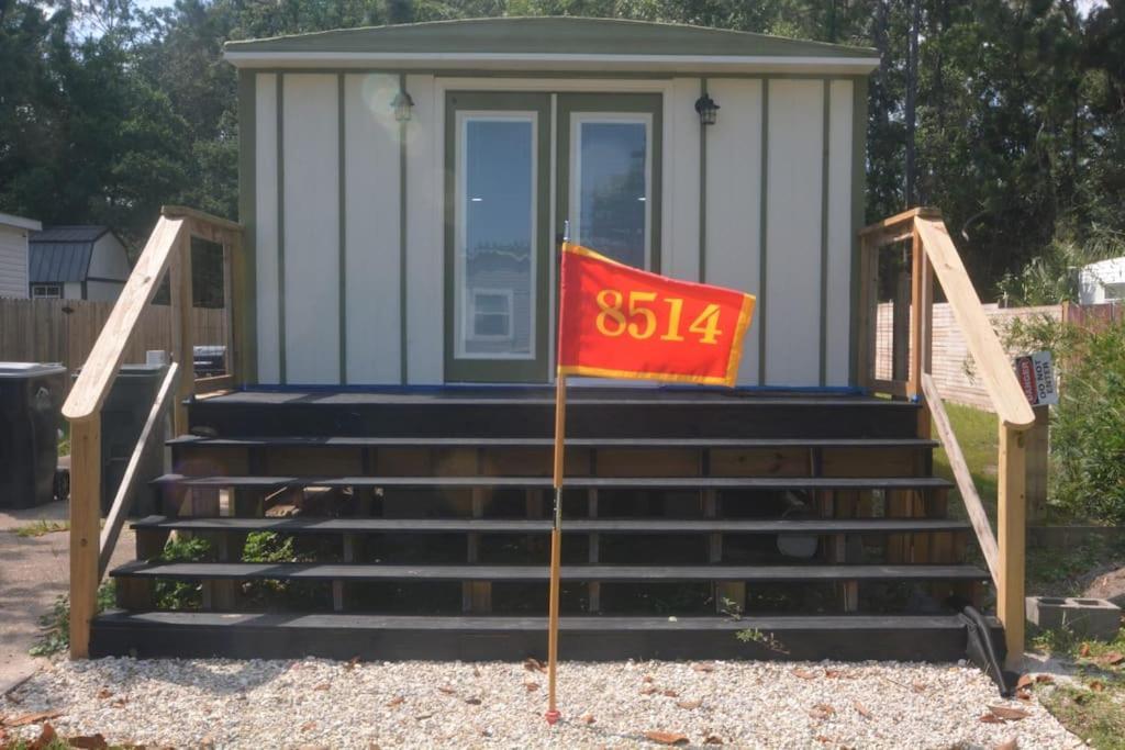 Field Quarters *